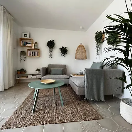 Апартаменты Lovely Casita Jade Коста Бланка