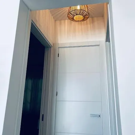 Lovely Casita Jade דירה